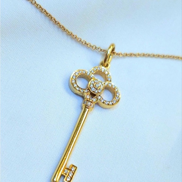 Tiffany & Co Crown Key in Yellow Gold with Diamonds, 1.5” - Picture 3 of 5